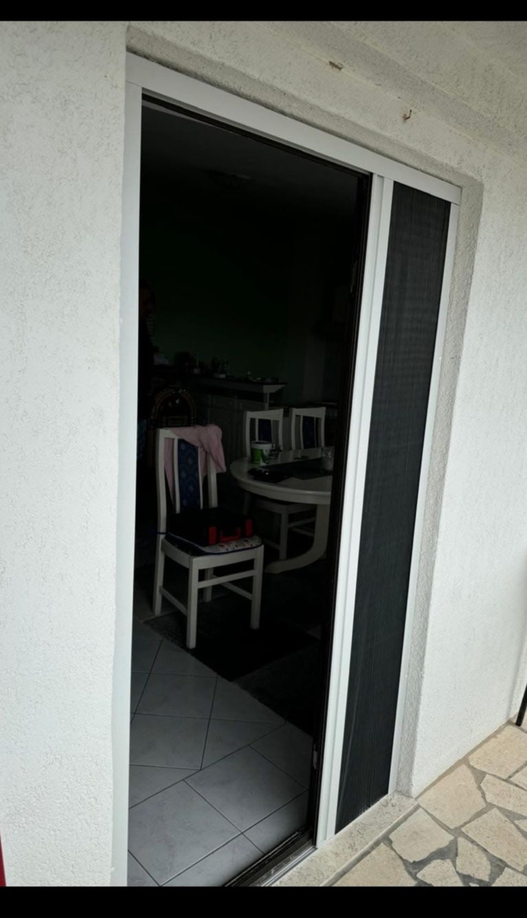 Komarnici AMG stolarija Komarnici - izrada i montaža