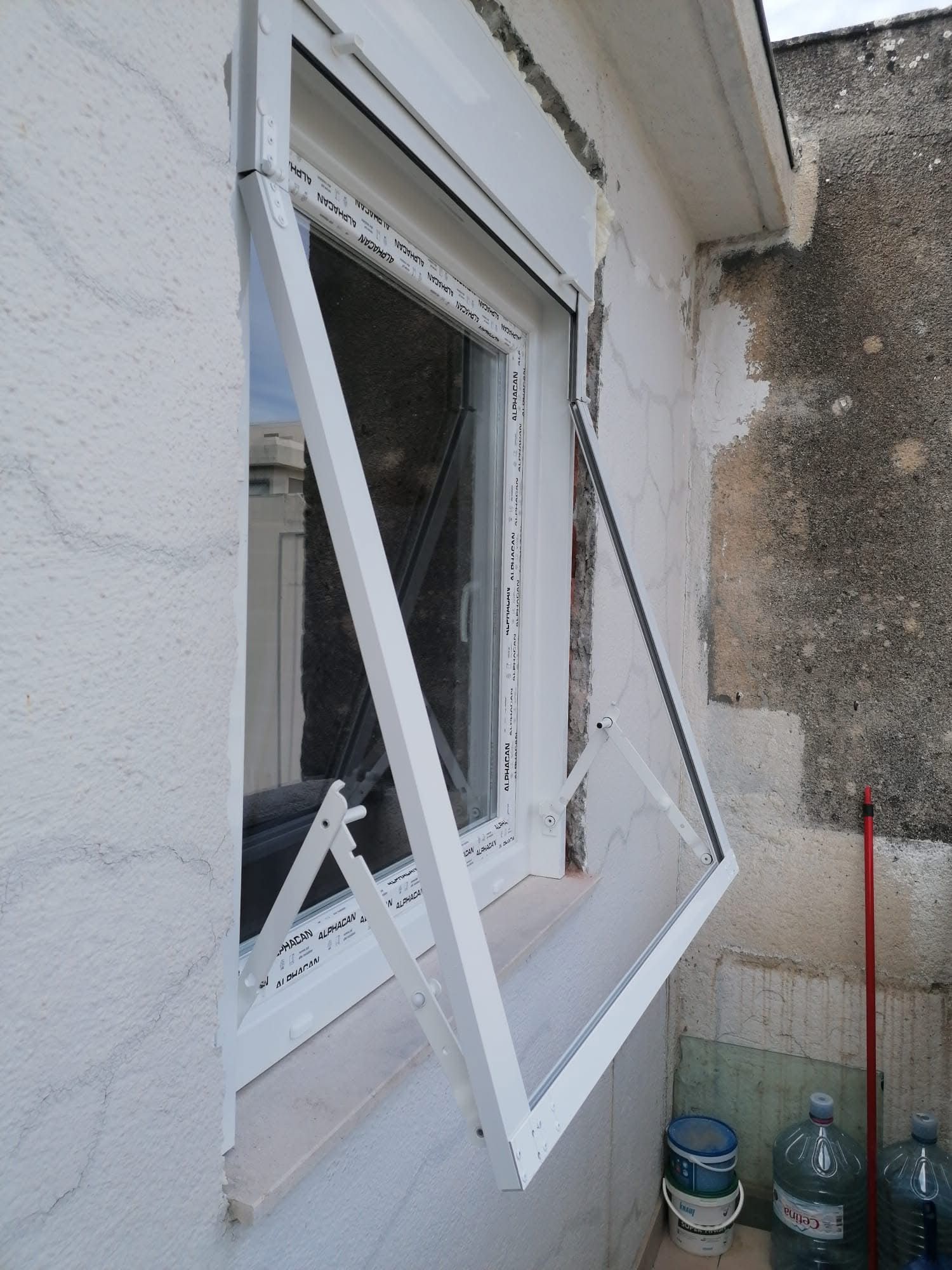 PVC rolete na izbačaj AMG stolarija PVC rolete na izbačaj - izrada i montaža